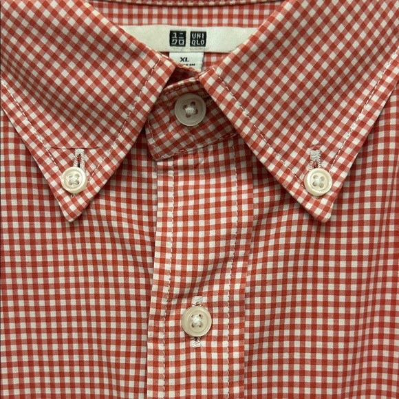 UNIGLO Button Down Red Shirt Men’s XL Plaid Gingham Checks Long Sleeve - Picture 6 of 12
